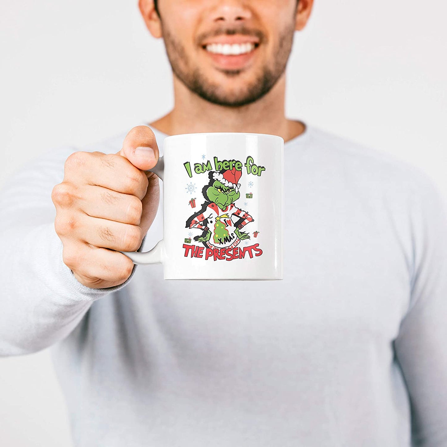 Tan Tazza Grinch - Sono Qui per i Vostri Regali di Natale - Grinchmas - Grafica Simpatica Natalizia Regalo Simpatico - Choose ur Color Cuc shop